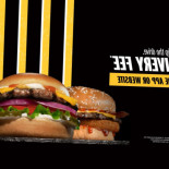 Hardee's Comida