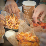 Wingstop Dentro