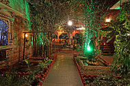 Hari Garh Restaurant inside