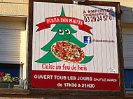 Pizza Des Hauts outside