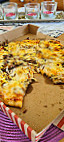 Peperoni Pizzeria food