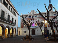 Cafés Y Tes La Riera outside