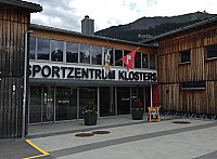 Sportzentrum outside