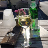 Weingut Daniel Bach Comida