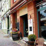 Thaitonic Und Café Comida