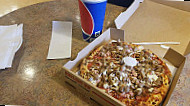 Mozzi's Pizza food