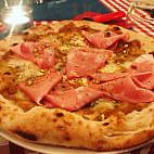 Pizzeria Dolce Vita food