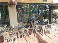 Café Guinea inside
