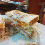 El Grillo Comida