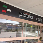 Sutherland Pizzeria Cafe inside