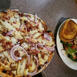 Geno's Grill Comida