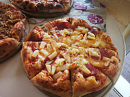 Pizza-Haus food