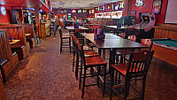 Wellington's Pub Grill inside