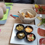 Le Cafe Compose Comida