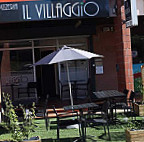 Il Villaggio inside