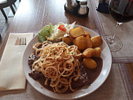 Valenta's Stammbeisl food