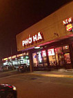 Pho Ha outside