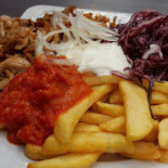 Thaddäus-grill Comida