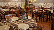 Osteria O Tinello' inside