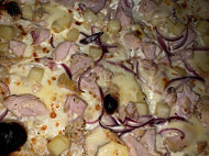 C Pizza Au Feu De Bois Montmagny food