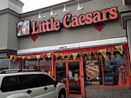 Little Caesars Pizza outside