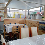 Tendinha À l'intérieur