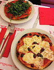 Pizzeria 7 Nani food