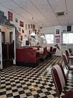 Jones - K`s Original American Diner inside