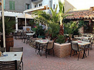 Restaurant Del Patio food