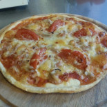 Eiscafe U. Pizzeria Comida