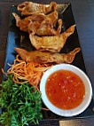 Lotus Vietnamesisches Restaurant Und Sushi Bar food
