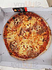 Dîner's Route 66 Pizza food
