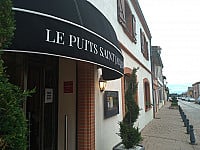 Le Puits St-Jacques outside