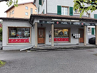 O'lala Kebab Pizza House outside