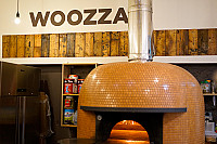 Woozza Wood Fired Pizza inside