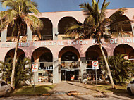 Mercado Municipal outside