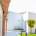 Dally's Resort Dentro