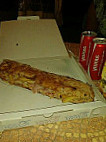 L'universita Della Pizza E Del Panuozzo food