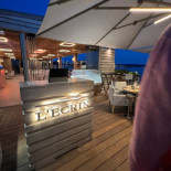 Ecrin Plage Dentro