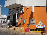 Smyths Bar And Restaurant inside