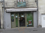 La Clef Du Ponton outside