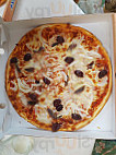 Pizzeria Caravella food
