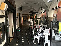 Caffe Del Conte inside