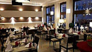 Ristorante Gusto inside