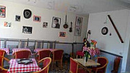 Le Bijou Bar Brasserie inside