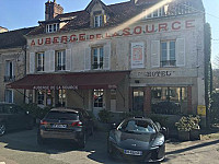 Auberge De La Source outside