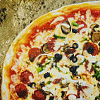 Marios Classic Pizza food