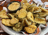 Hooters Of Spring Valley food