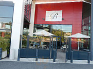 Brasserie Du Moulon outside