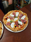 A Casetta Di Pizza food